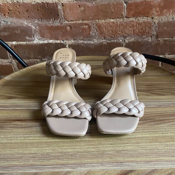 blush strappy pumps, good as new, size 6, neutral palette, braid detail - Picture 3 of 4